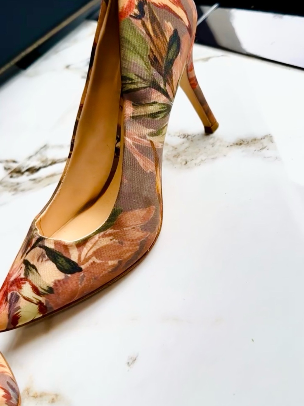 NINE WEST | “Forshow” (Y2K Line) Floral Print Tatiana Heels | Size 8! - Picture 5 of 8